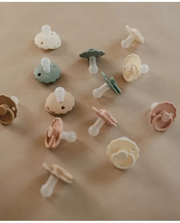 Frigg Daisy Latex Baby Pacifier 0-6M, 1Pack, Desert - Size 1 - Laadlee