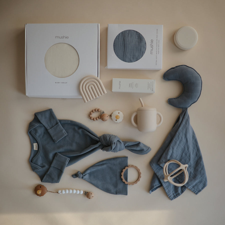 Mushie Ribbed Knotted Baby Gown Tradewinds - Laadlee