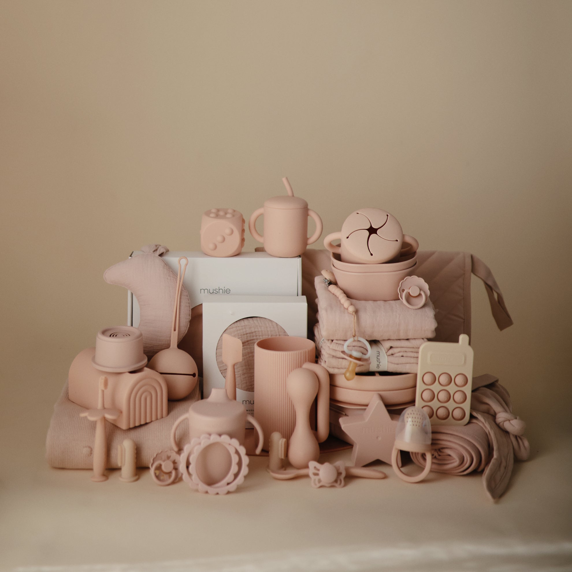 Mushie Trainer Sippy Cup Blush - Laadlee