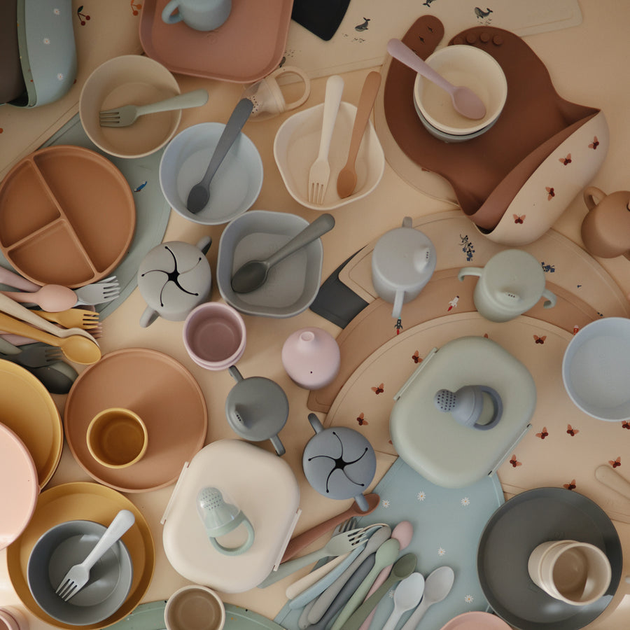 Mushie Silicone Mat White Daisy - Laadlee