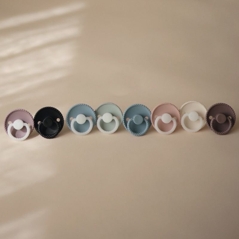 Frigg Rope Silicone Baby Pacifier 0-6M, 1Pack, Twilight Mauve Night - Size 1 - Laadlee