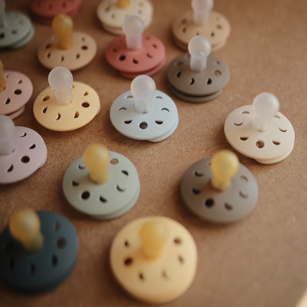 Frigg Moon Phase Latex Baby Pacifier 0-6M, 1Pack, Twilight Mauve Night - Size 1 - Laadlee