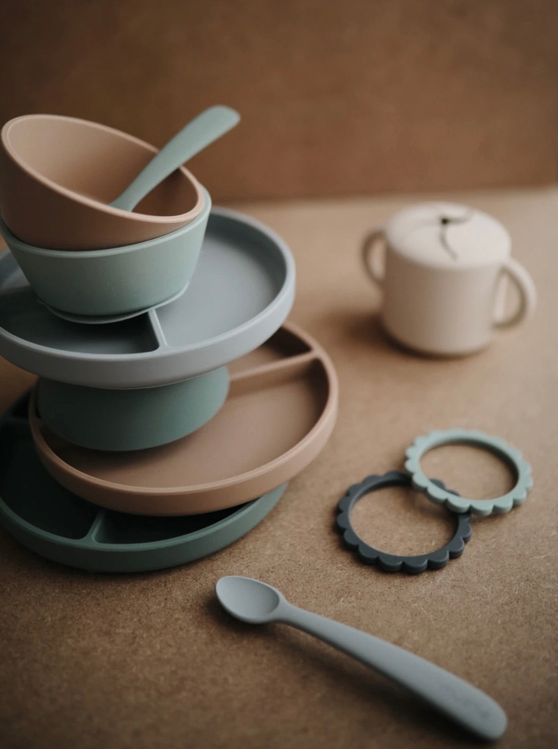 Mushie Silicone Plate Dried Thyme - Laadlee