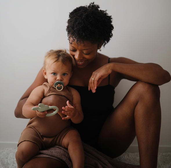 Frigg Daisy Latex Baby Pacifier 6M-18M, 1Pack, Willow - Size 2 - Laadlee