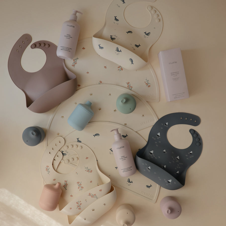 Mushie Silicone Bib Warm Taupe - Laadlee