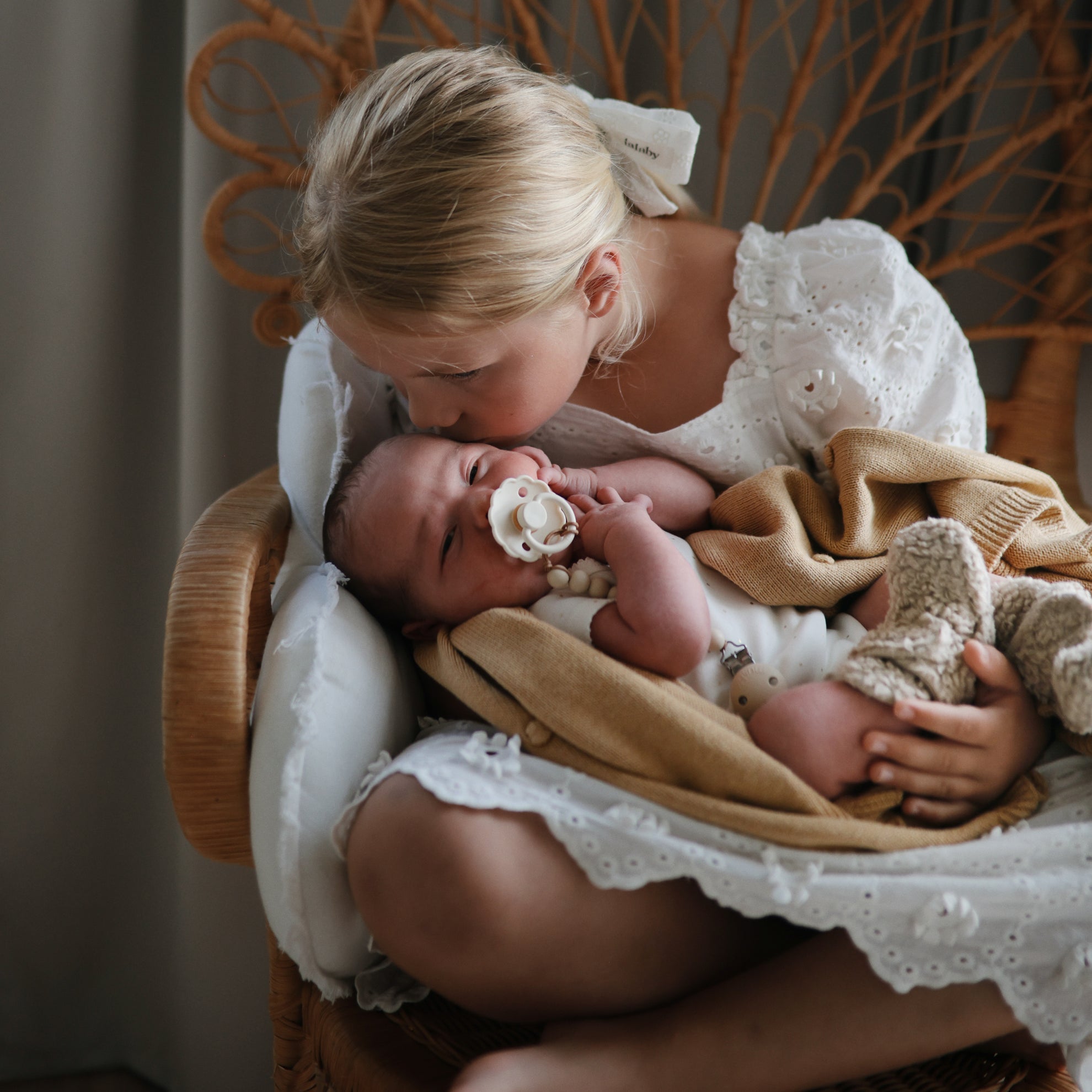 Mushie Knitted Baby Blanket Textured Dots Mustard Melange - Laadlee