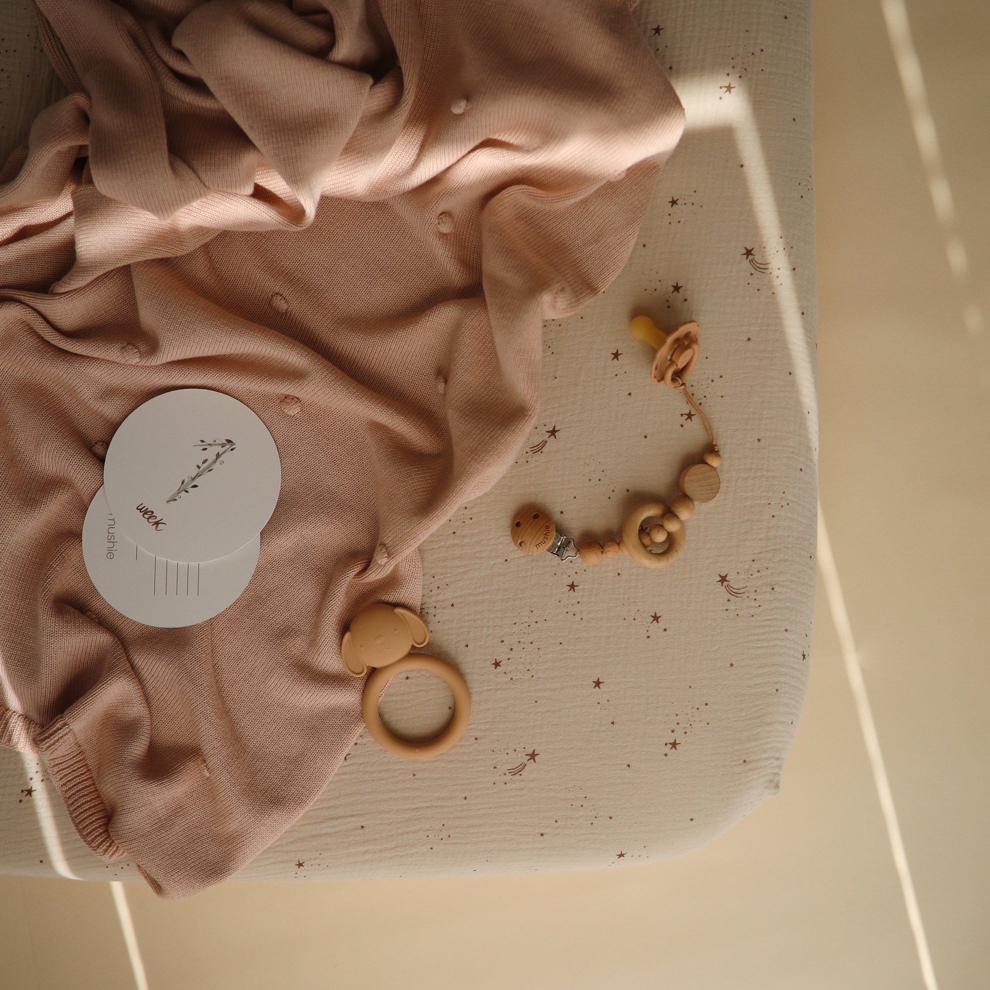 Mushie Knitted Baby Blanket Textured Dots Blush - Laadlee