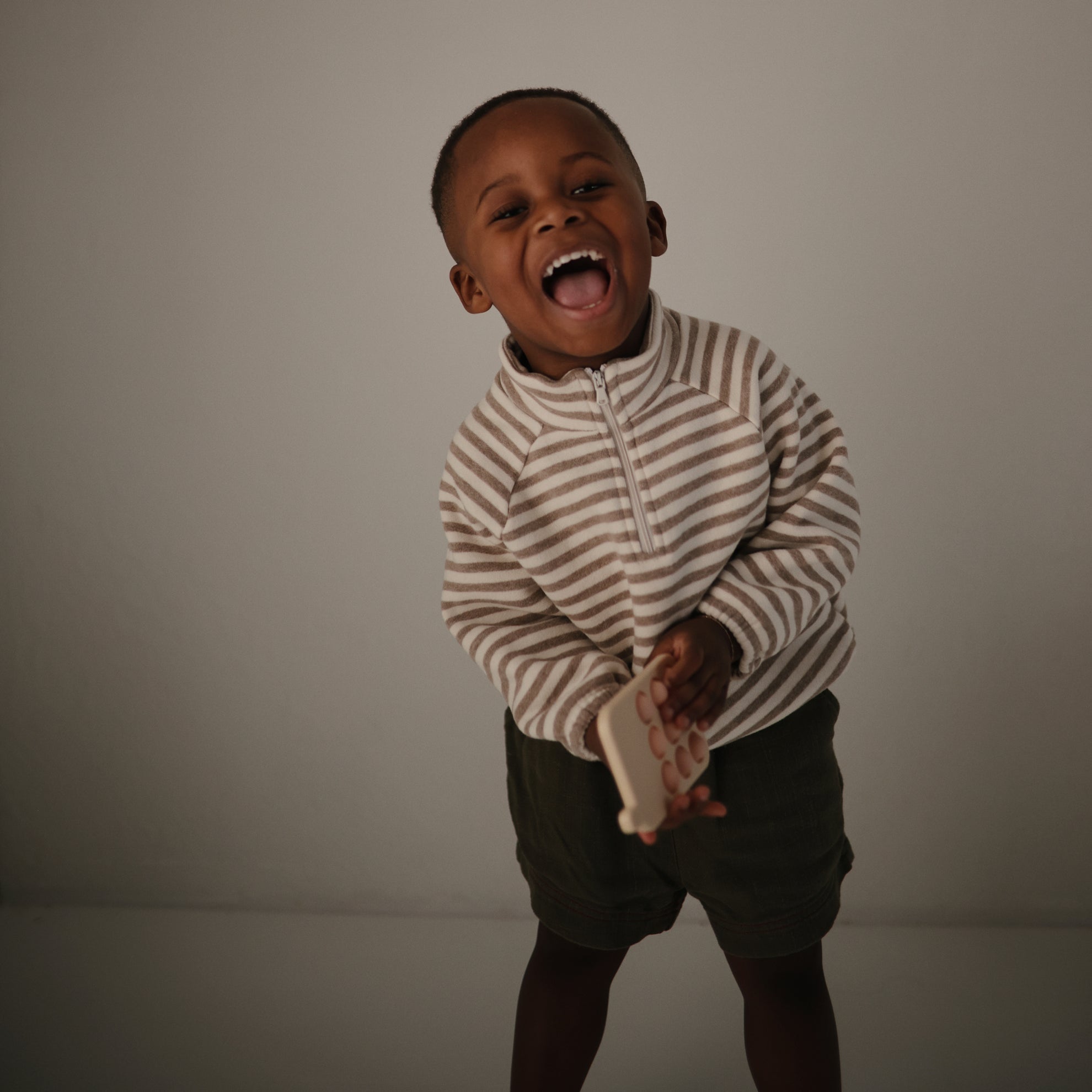 Mushie Phone Press Toy Blush - Laadlee