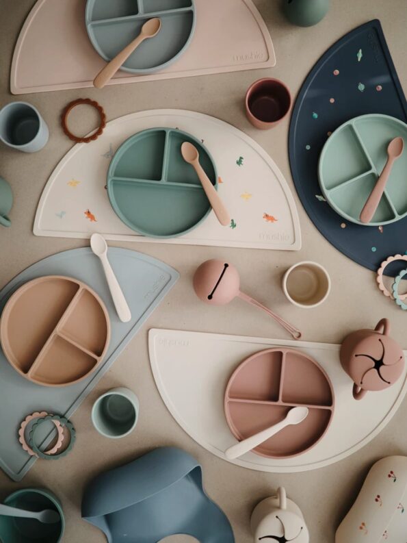 Mushie Silicone Mat Planets - Laadlee