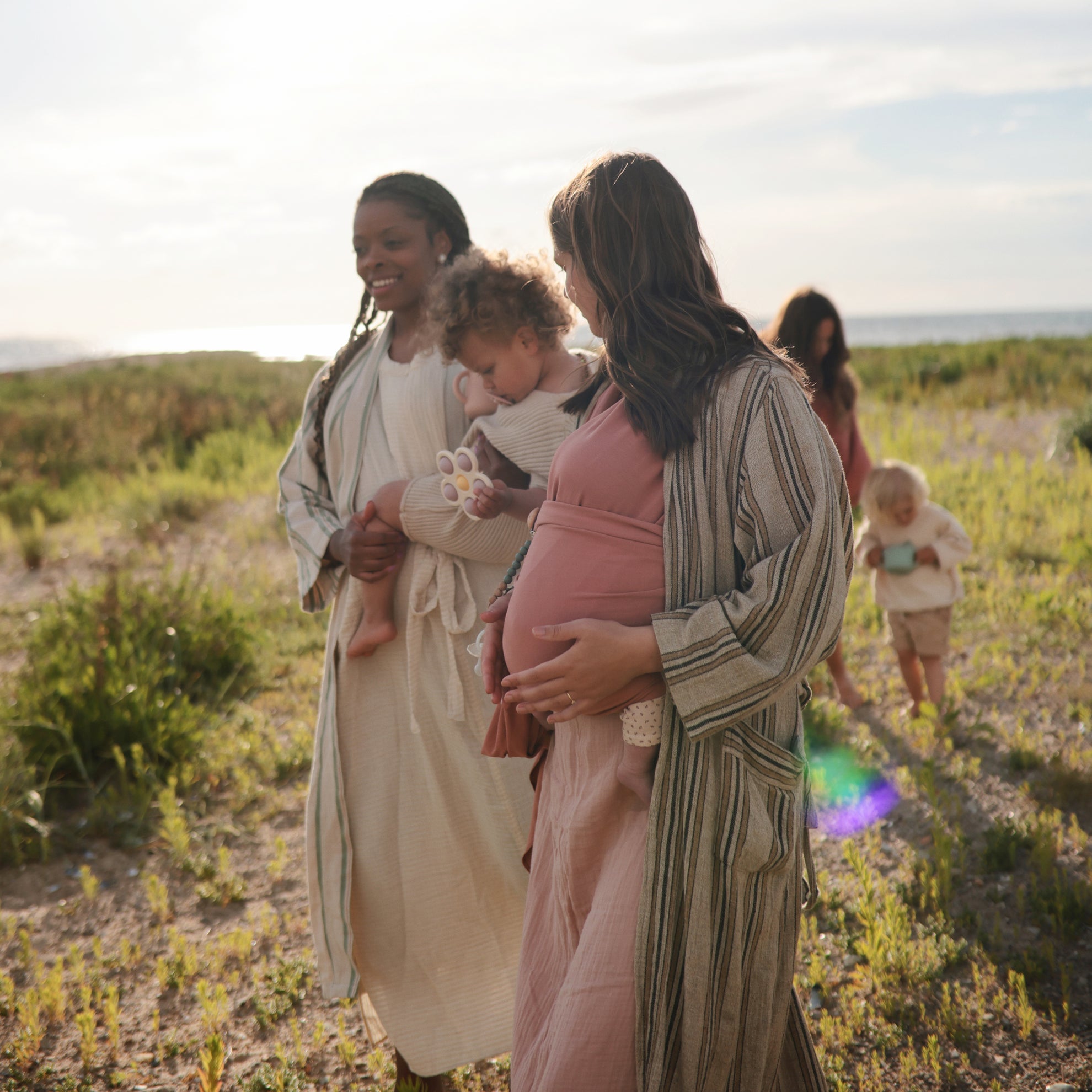 Mushie Flower Press Toy Soft Lilac/Daffodil/Ivory - Laadlee