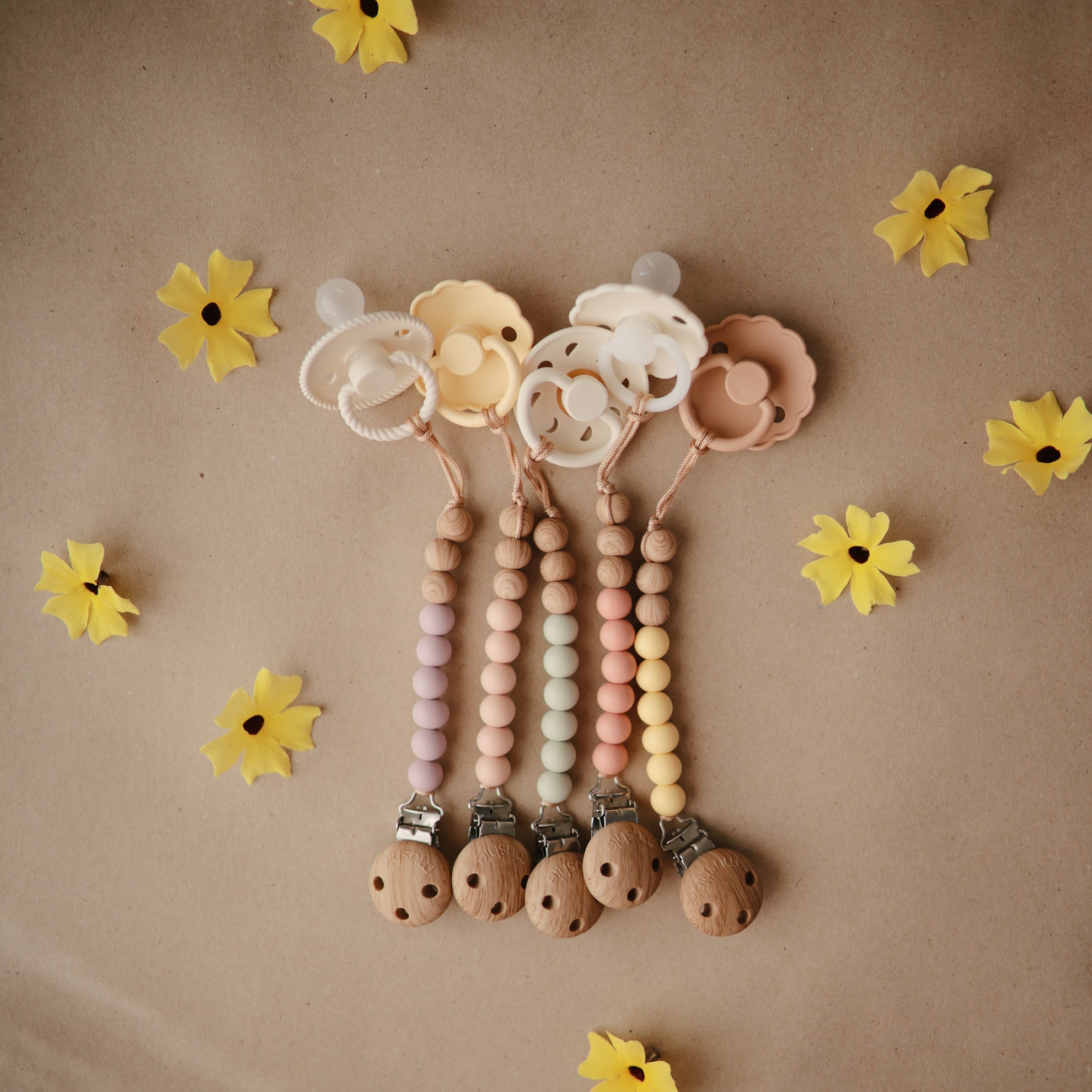 Mushie Pacifier Clips Eva Mauve - Laadlee