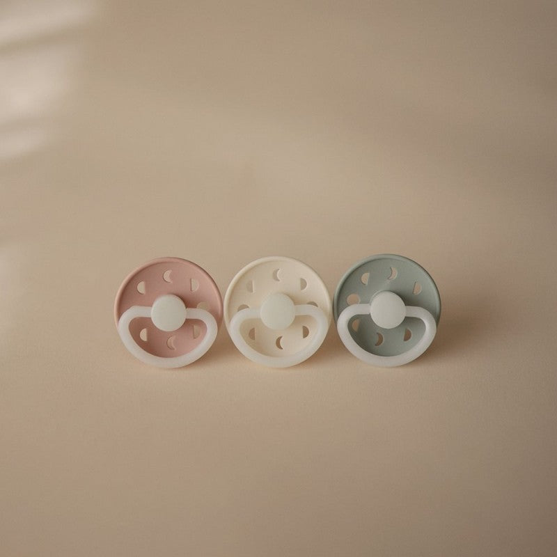 Frigg Moon Phase Latex Baby Pacifier 6M-18M, 1Pack, Blush Night - Size 2 - Laadlee