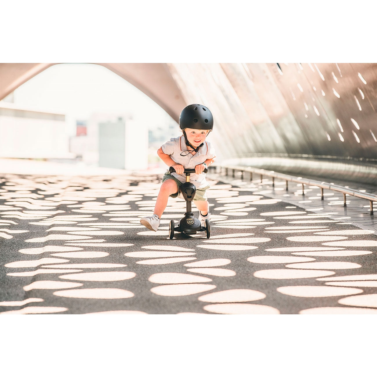 Scoot & Ride Limited Edition Kid Helmet S-M - Black/Gold - Laadlee