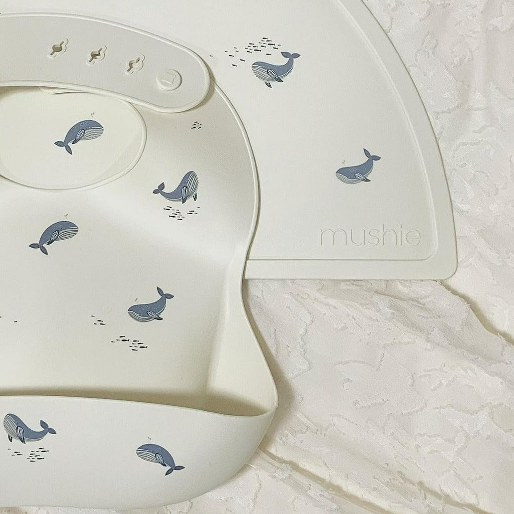 Mushie Silicone Mat Whales - Laadlee