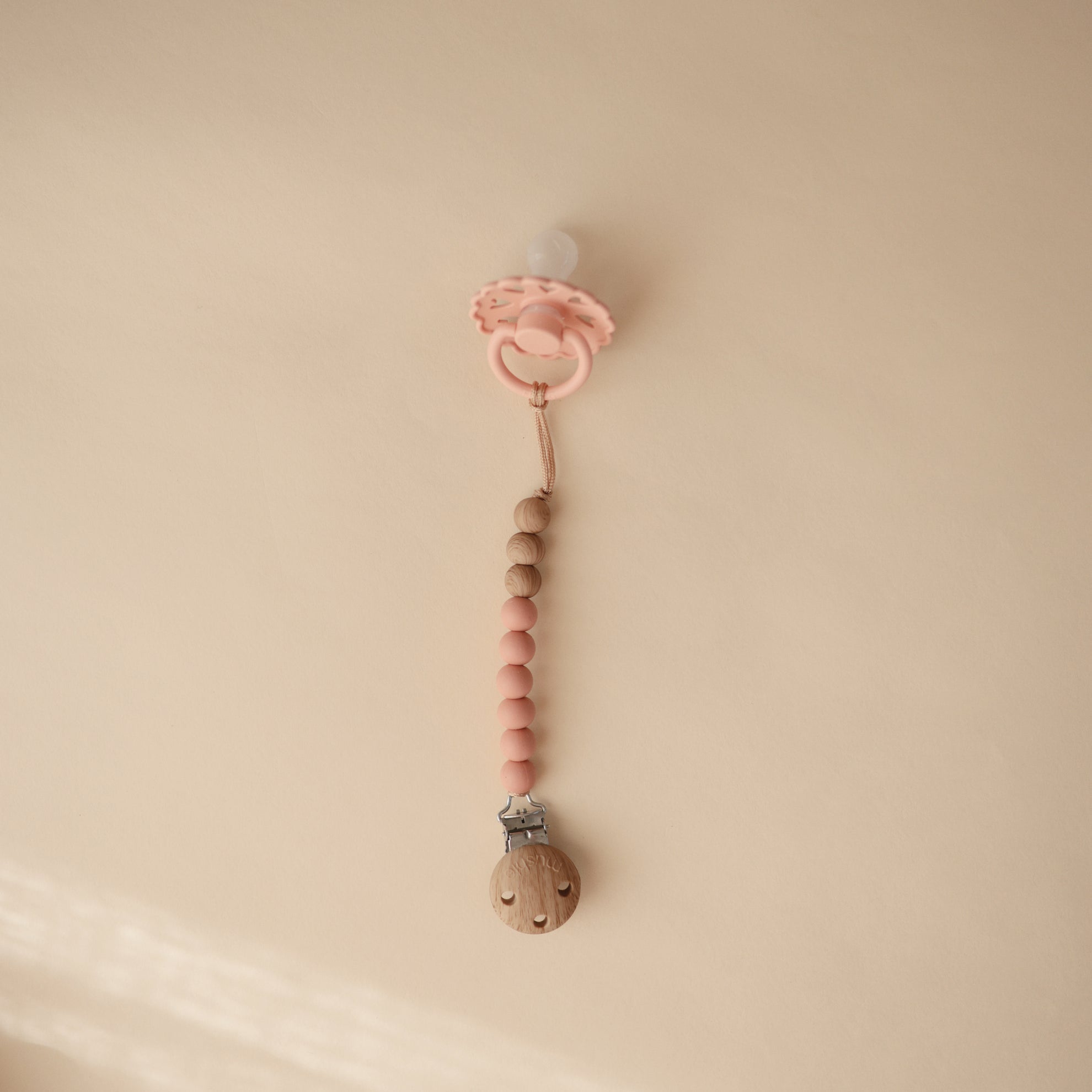 Mushie Pacifier Clips Eva Powder - Laadlee