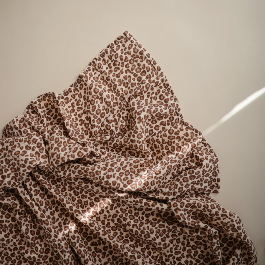 Mushie Swaddle - Leopard - Laadlee