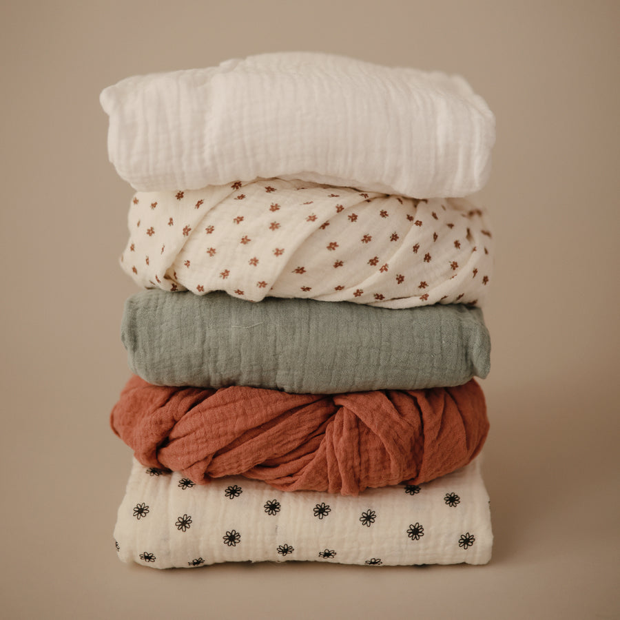 Mushie Crib Sheet Small White - Laadlee