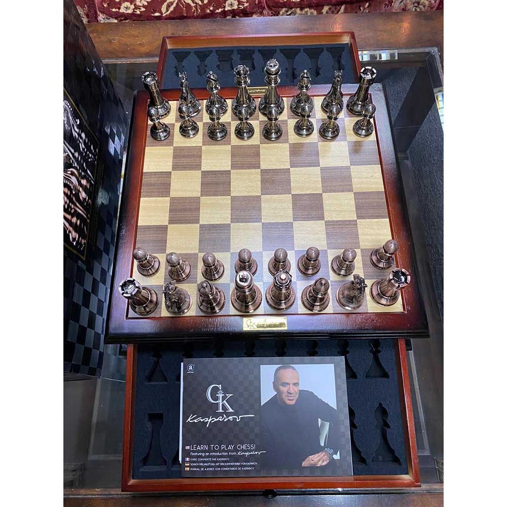 Ambassador - KASPAROV Grandmaster Silver & Bronze Chess Set - Laadlee