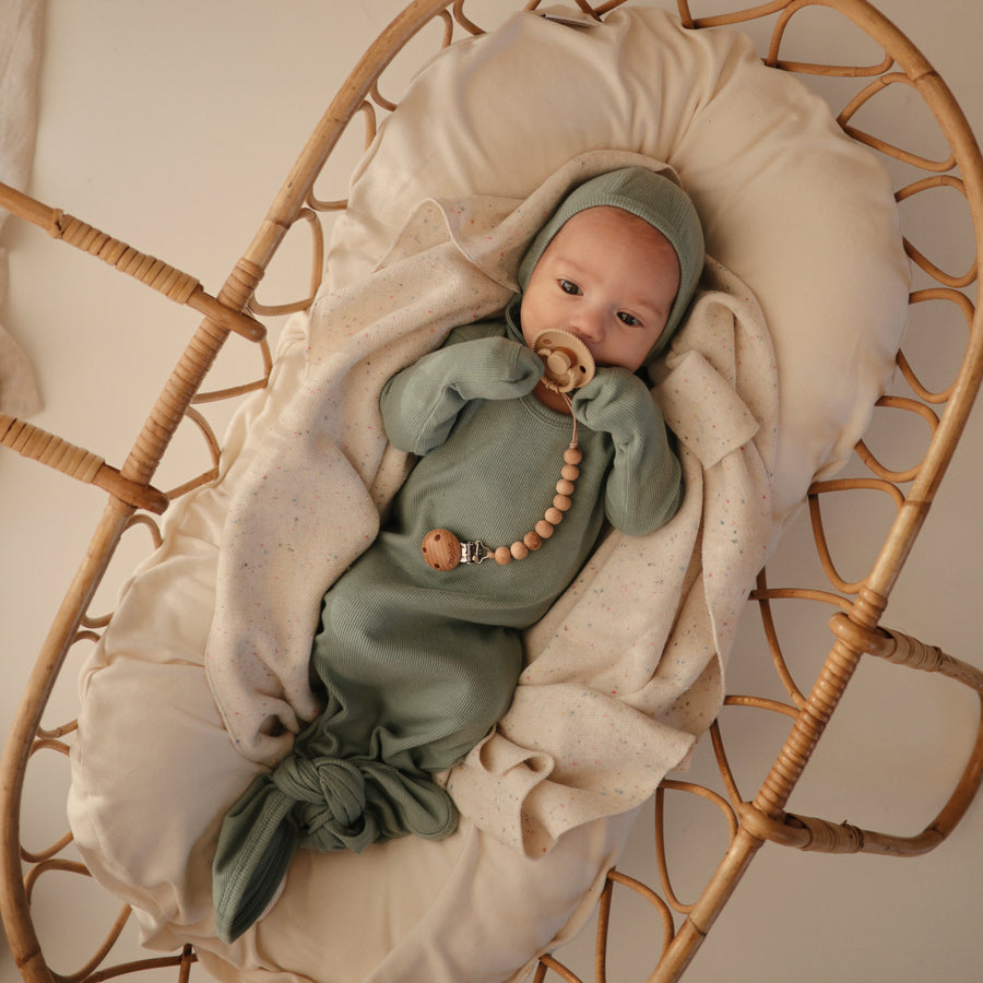 Mushie Ribbed Baby Bonnet Roman Green - Laadlee