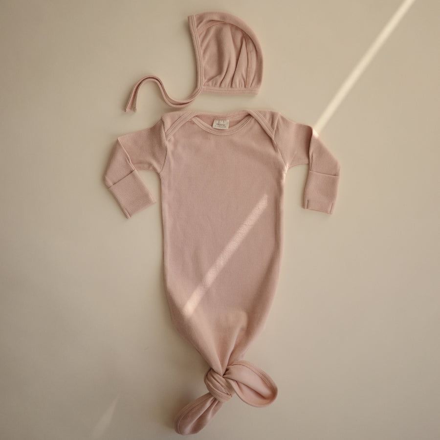 Mushie Ribbed Knotted Baby Gown Blush - Laadlee