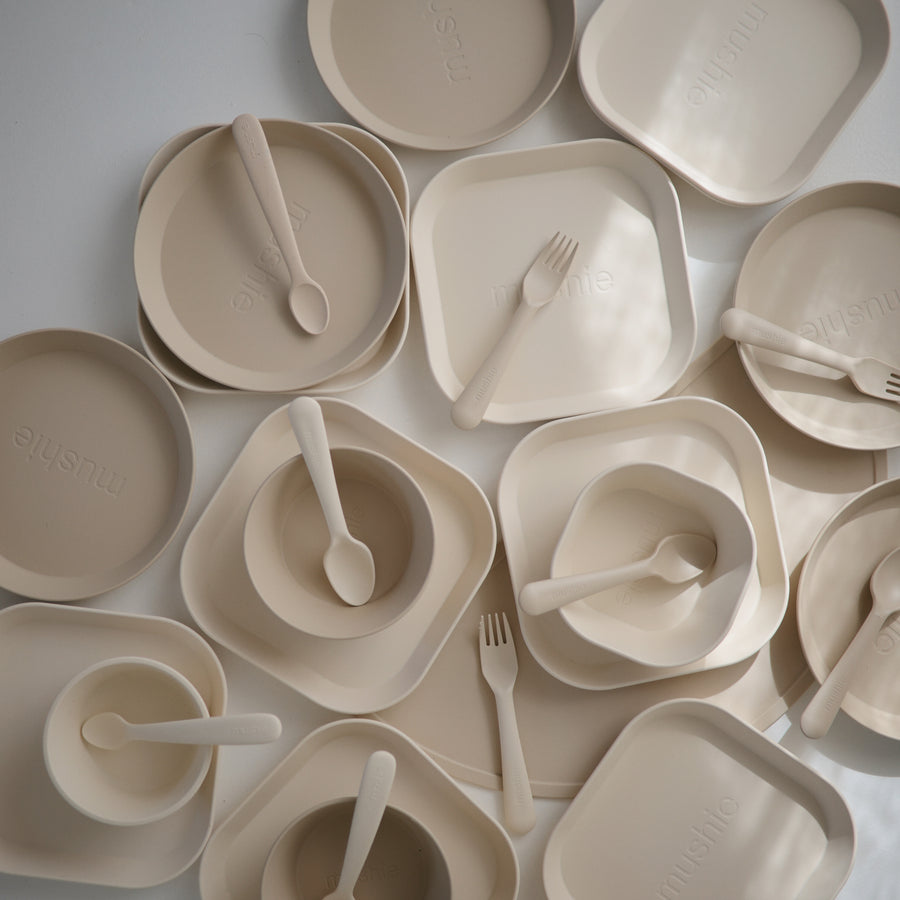 Mushie Dinner Plate Round Vanilla - Laadlee